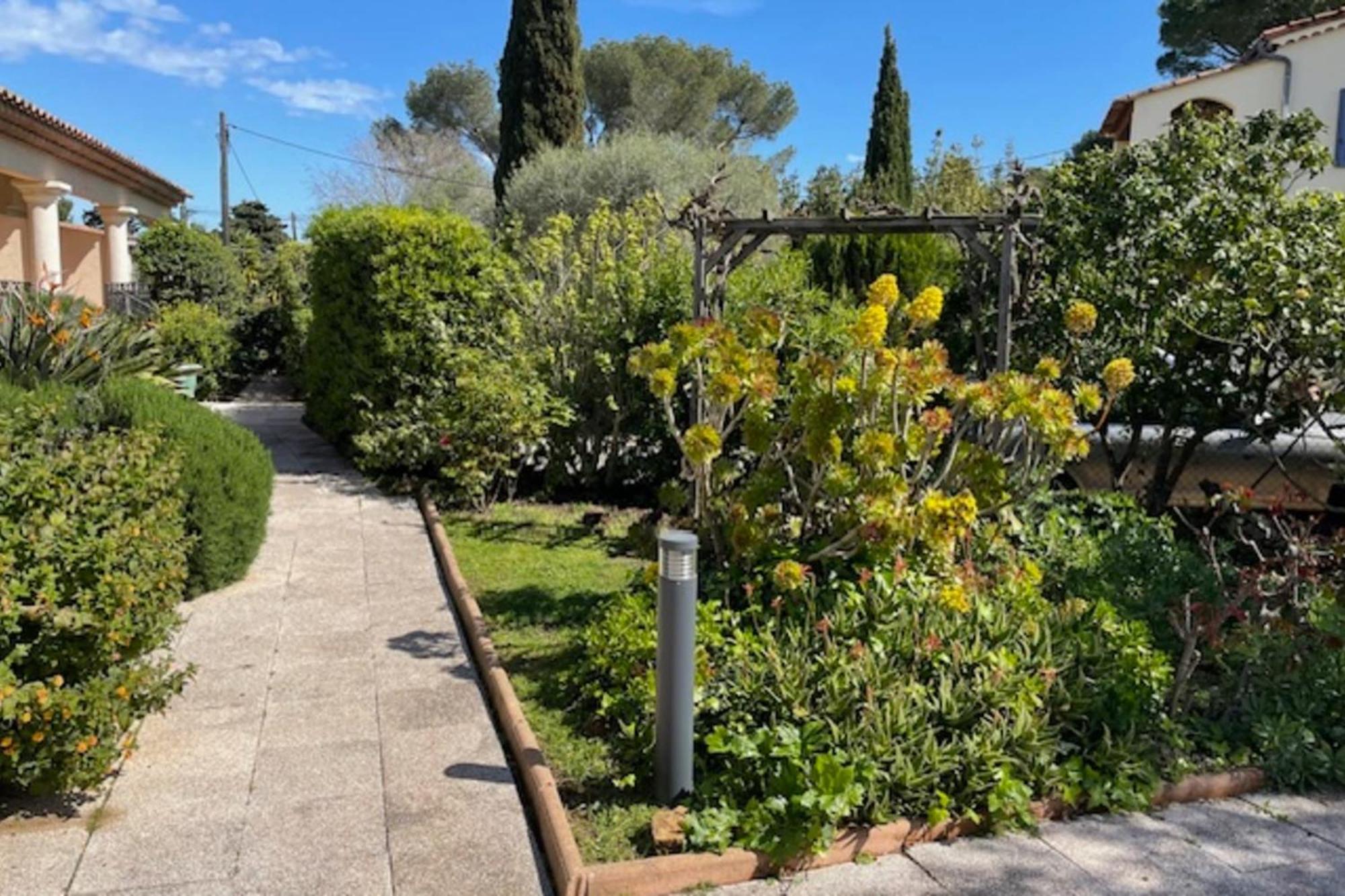 Charming T2 Cap Antibes Apartment Exterior photo